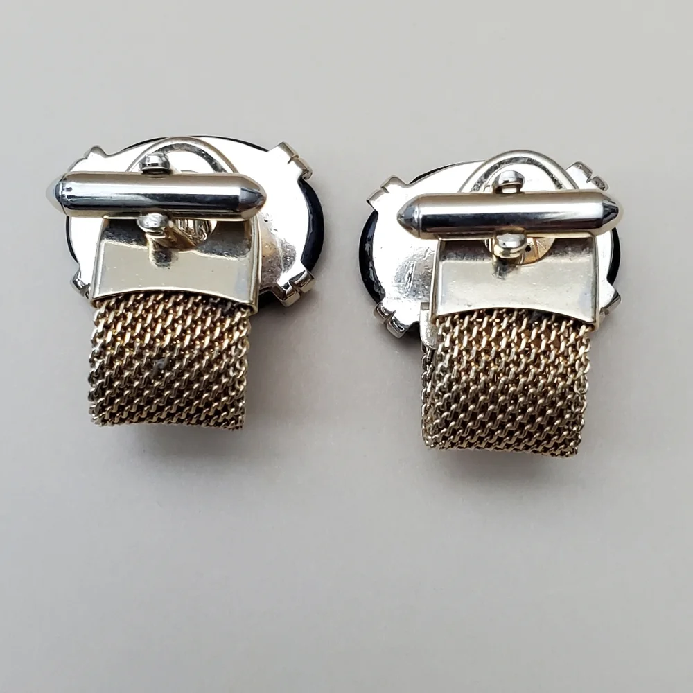 Cufflinks: Gold Tone Wrap Around with Oval Black Onyx